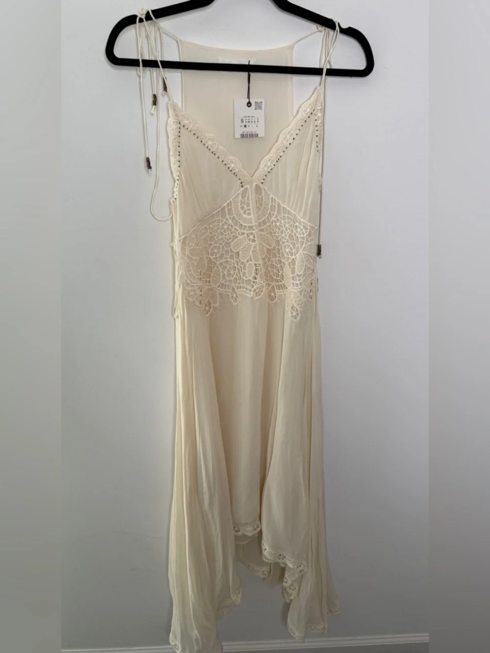 Zara ZW Collection Asymmetric Crochet Dress - Picture 5 of 11